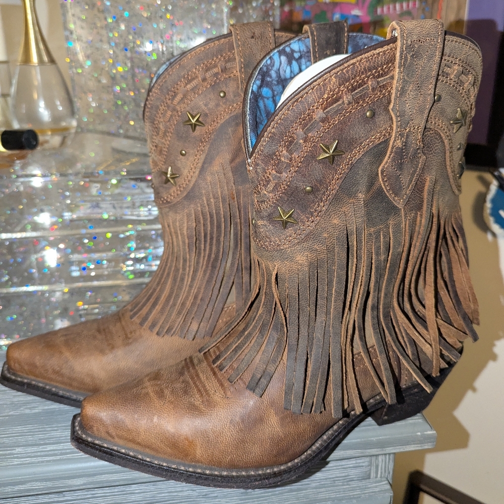 NOS NWOB BROWN LEATHER & BRASS TONE STARS FRINGE BOOTS - Picture 6 of 13